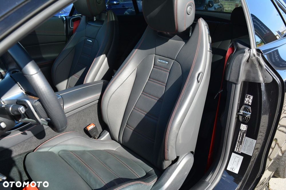 Mercedes-Benz Klasa E AMG 53 4-Matic+ - 27