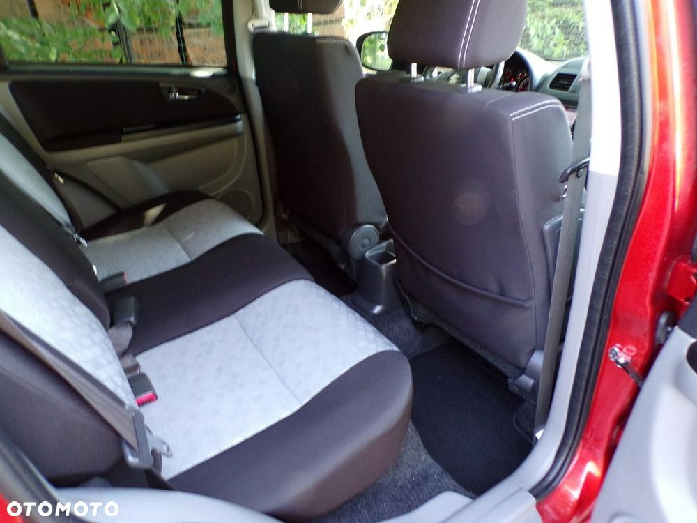 Suzuki SX4 - 21