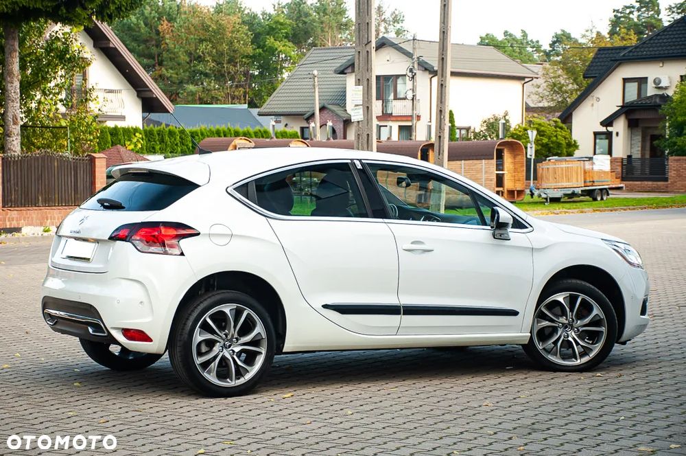 Citroën DS4 HDi 165 SoChic - 14