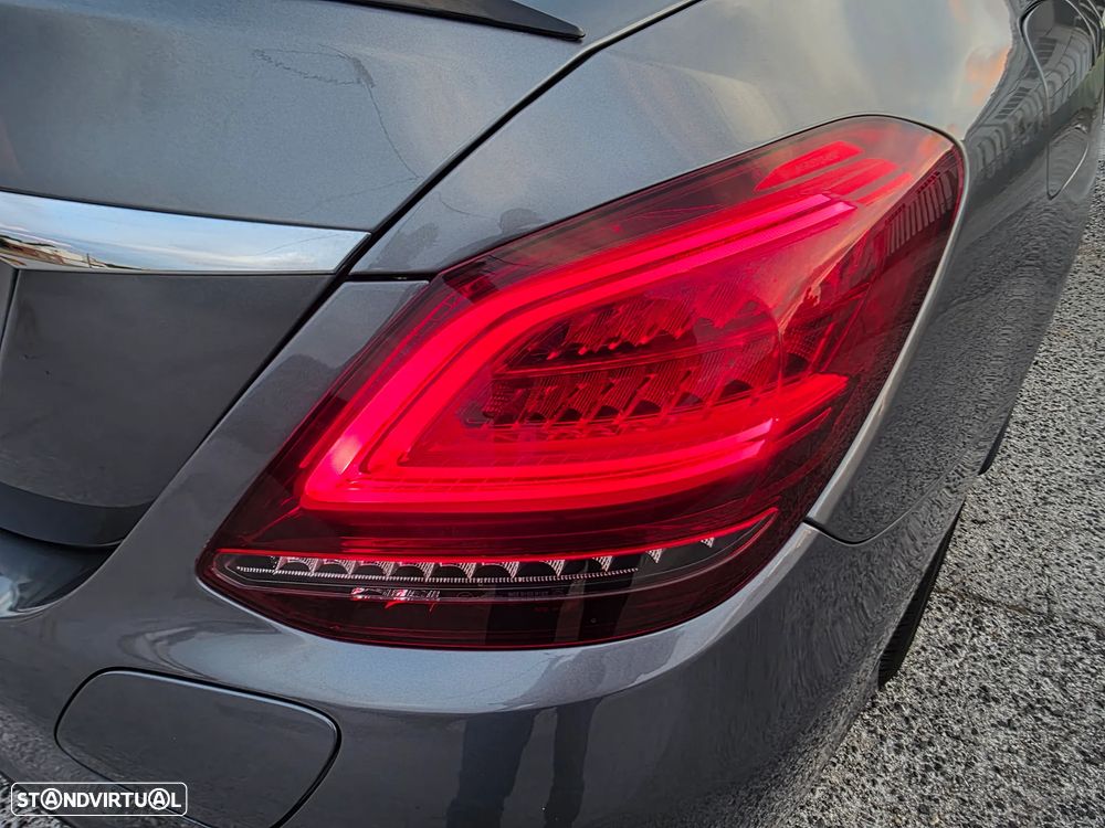 Mercedes-Benz C 300 de AMG Line - 15