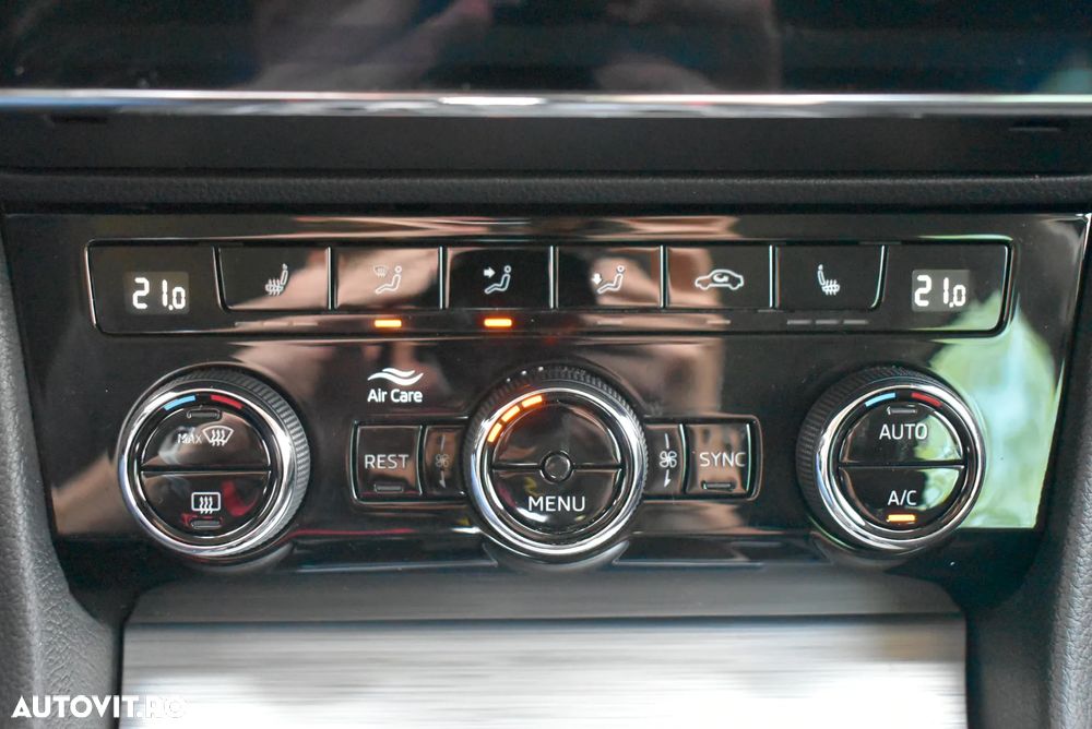 Skoda Superb 2.0 TDI DSG Ambition - 17