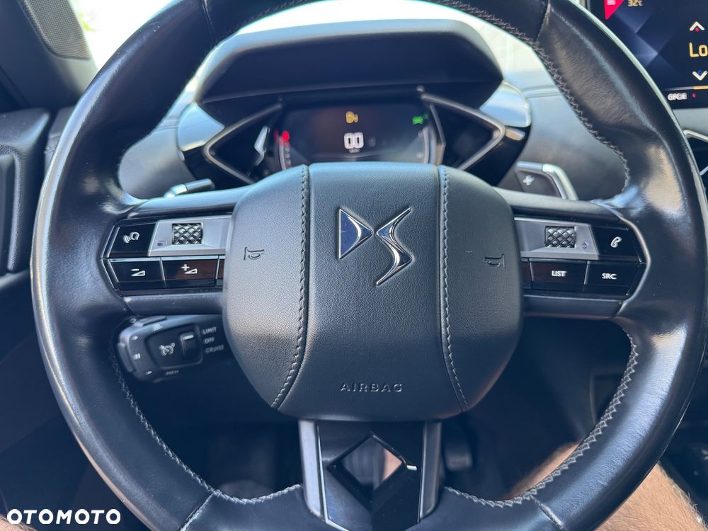 DS Automobiles DS 3 Crossback 1.2 PureTech Performance Line + - 34