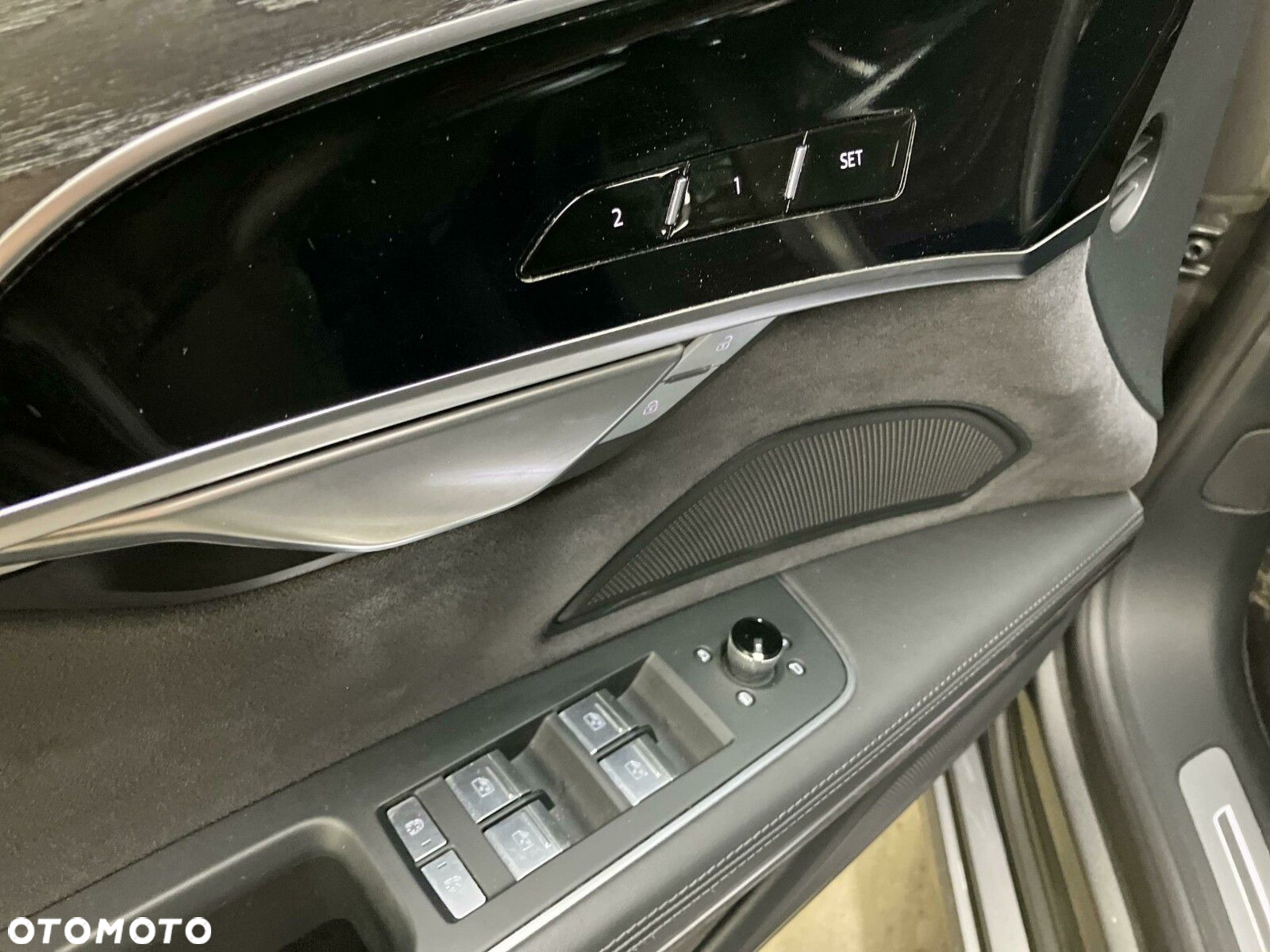 Audi A8 - 10