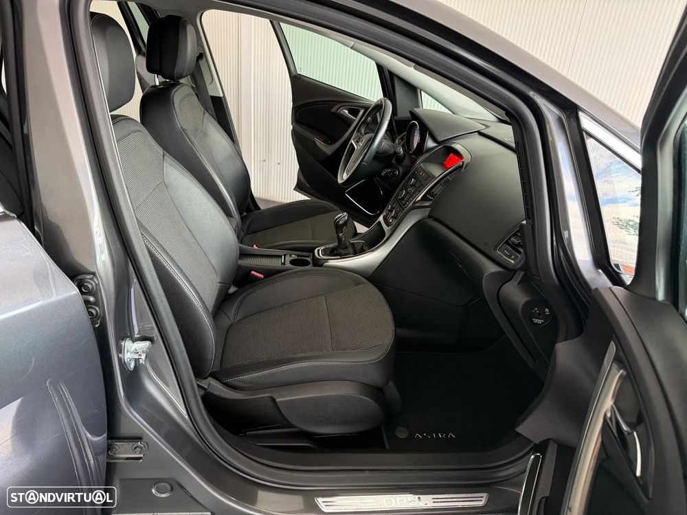 Opel Astra 1.7 CDTi Cosmo - 14