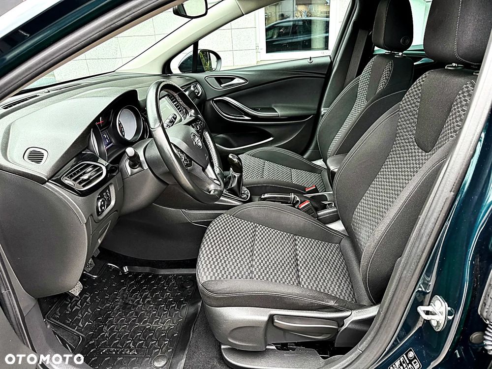 Opel Astra 1.6 D (CDTI) Start/Stop Innovation - 17