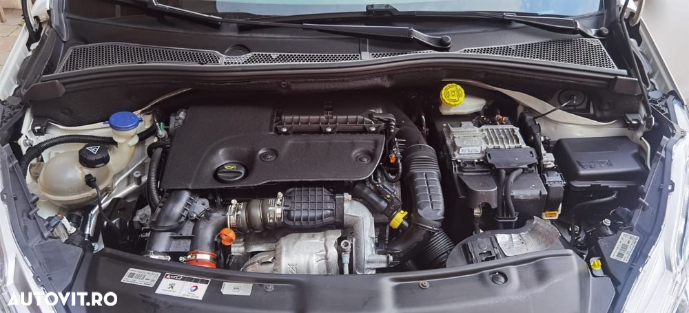 Renault Grand Scenic - 12