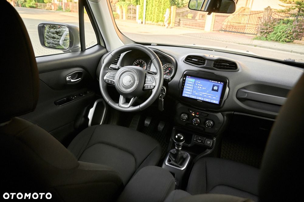 Jeep Renegade - 33