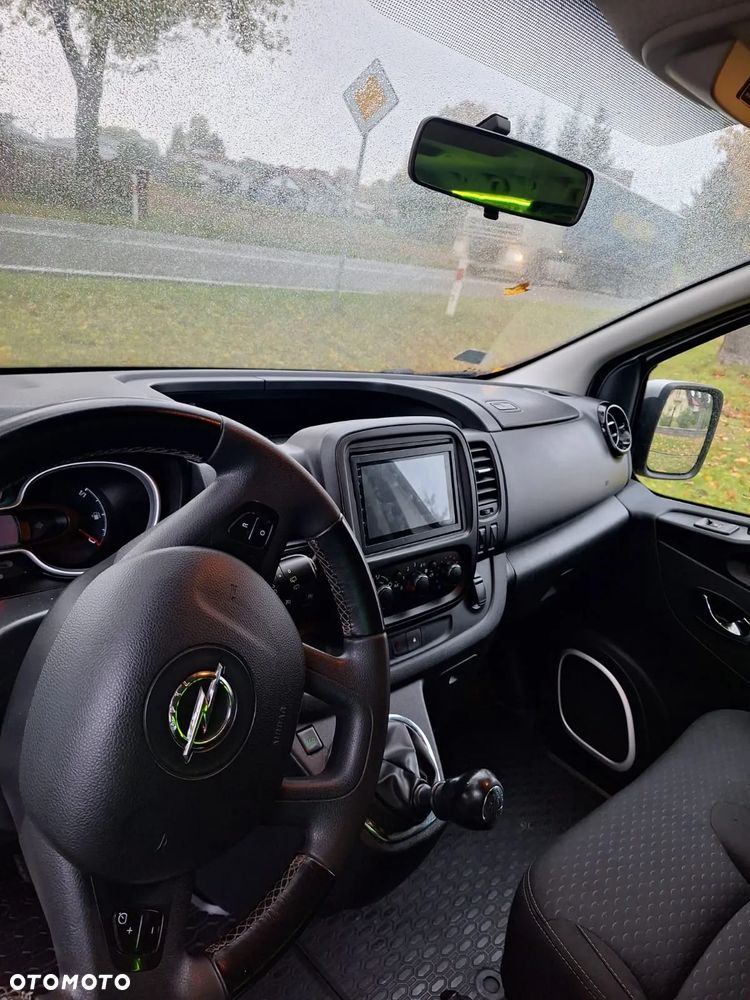 Opel Vivaro L2H1 2,9t Elegance Business - 4
