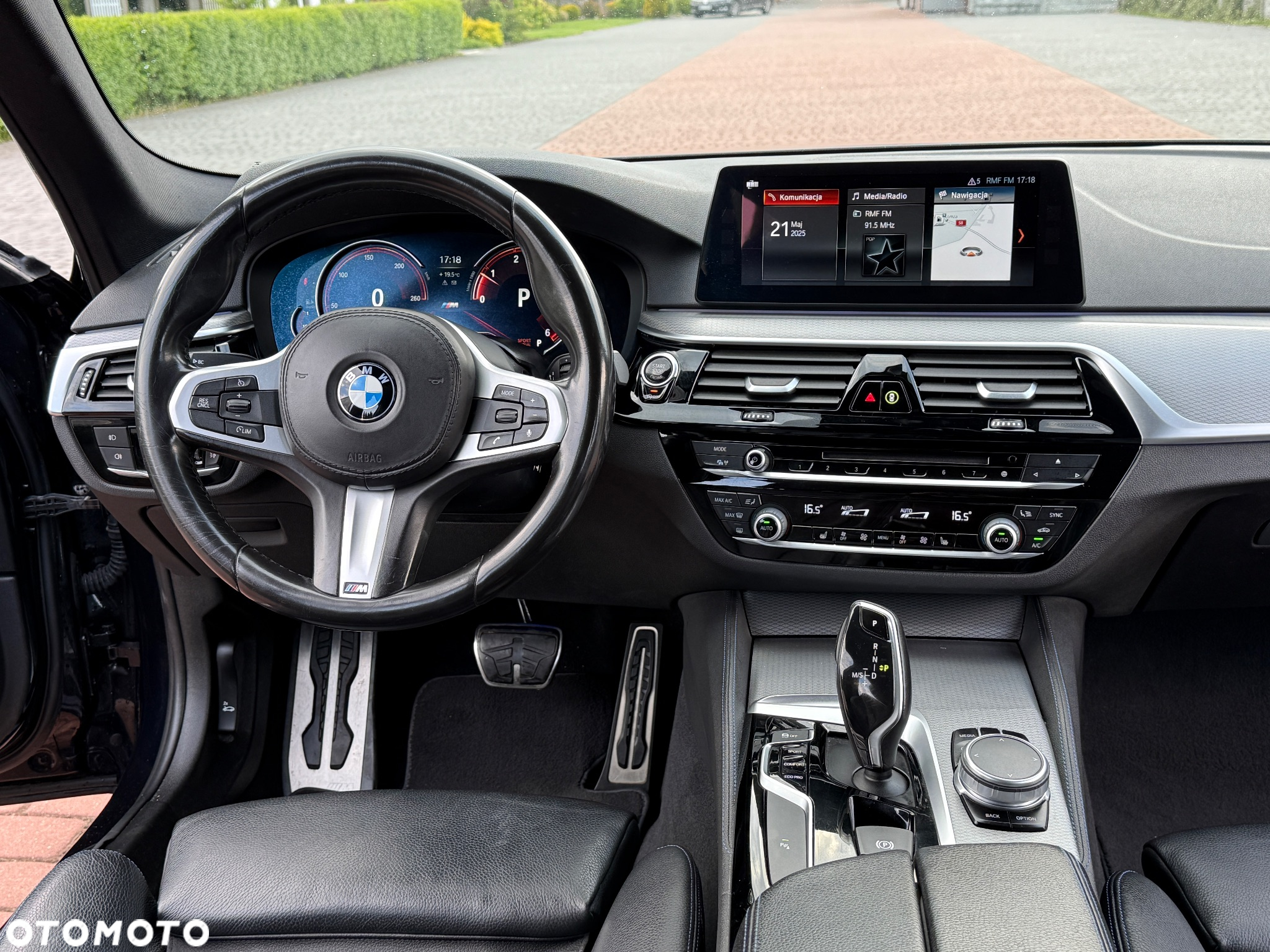 BMW Seria 5 520d Touring M Sport Edition - 29