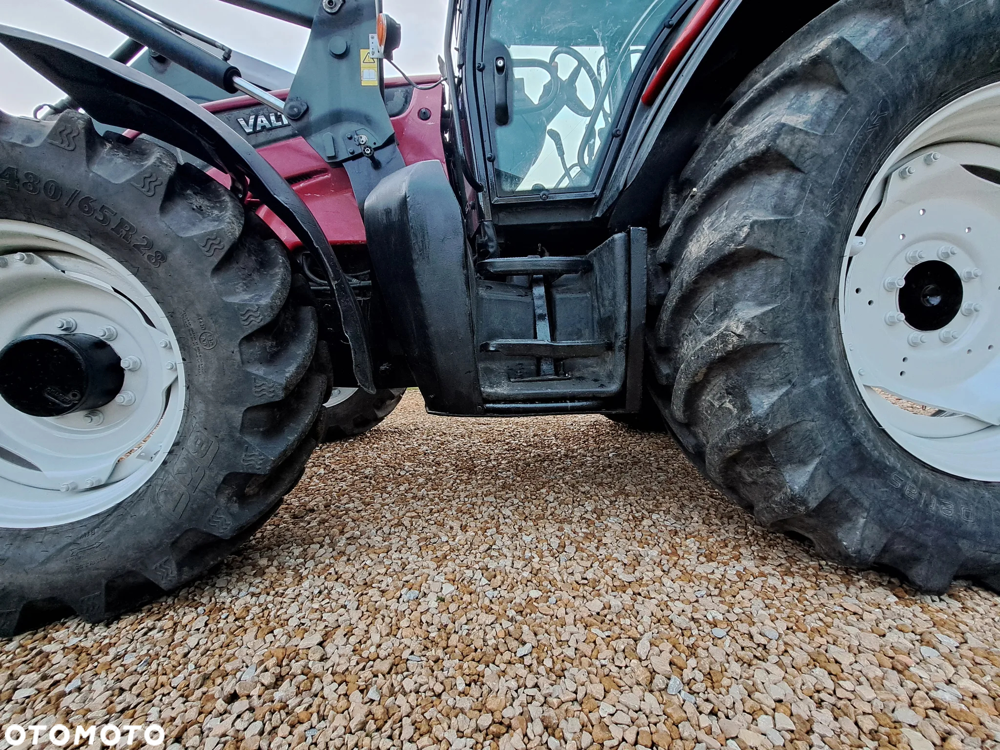 Valtra N121 - 3