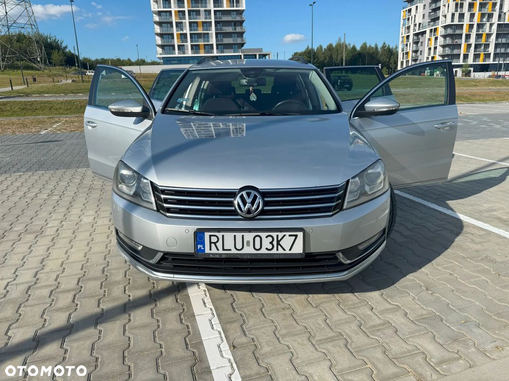 Volkswagen Passat 2.0 TDI Comfortline - 13