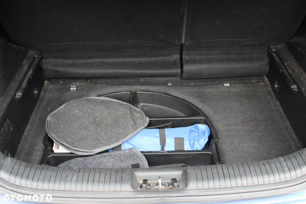 Hyundai ix20 1.4 blue Trend - 8