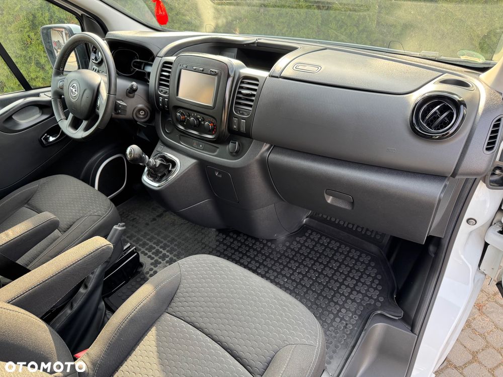 Opel Vivaro - 13