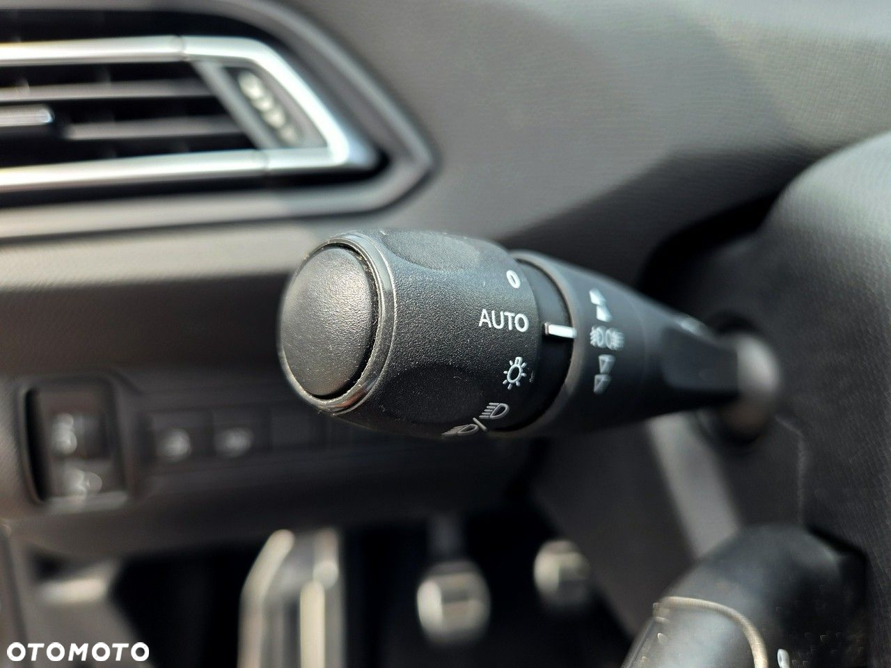 Peugeot 308 SW BlueHDi 120 Stop & Start Style - 21