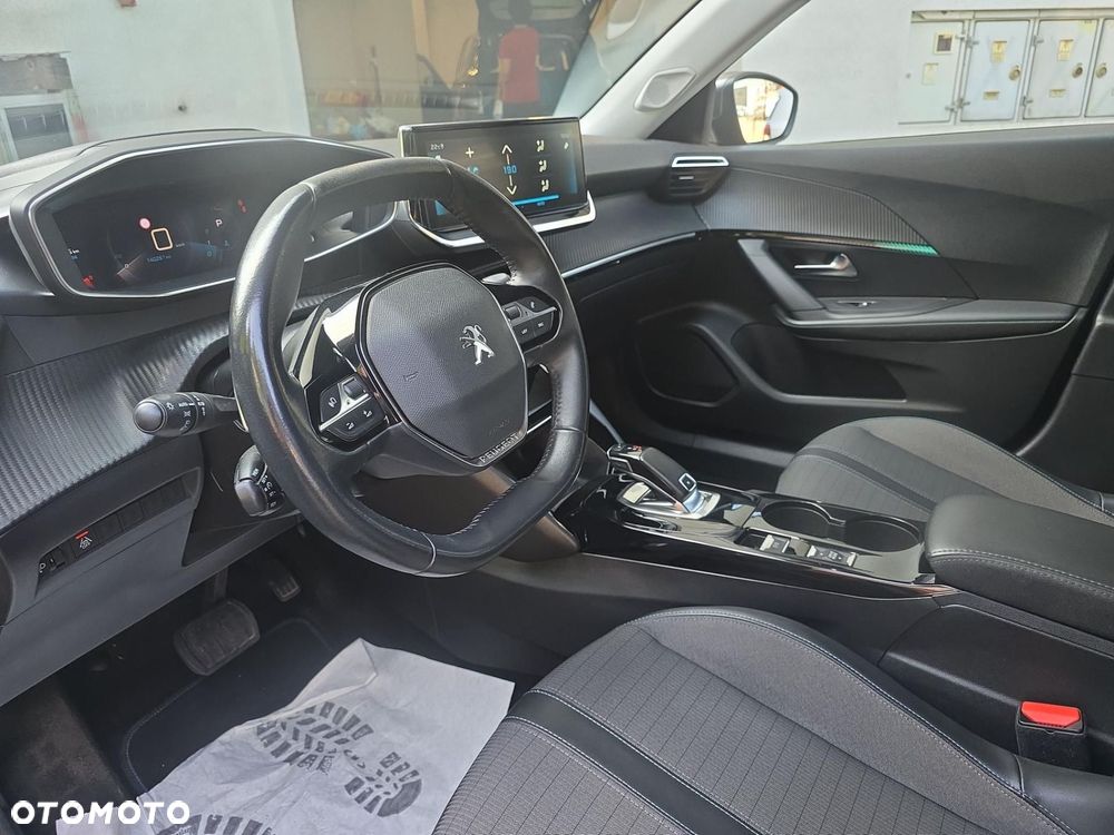 Peugeot 2008 1.5 BlueHDi Allure Pack S&S EAT8 - 13