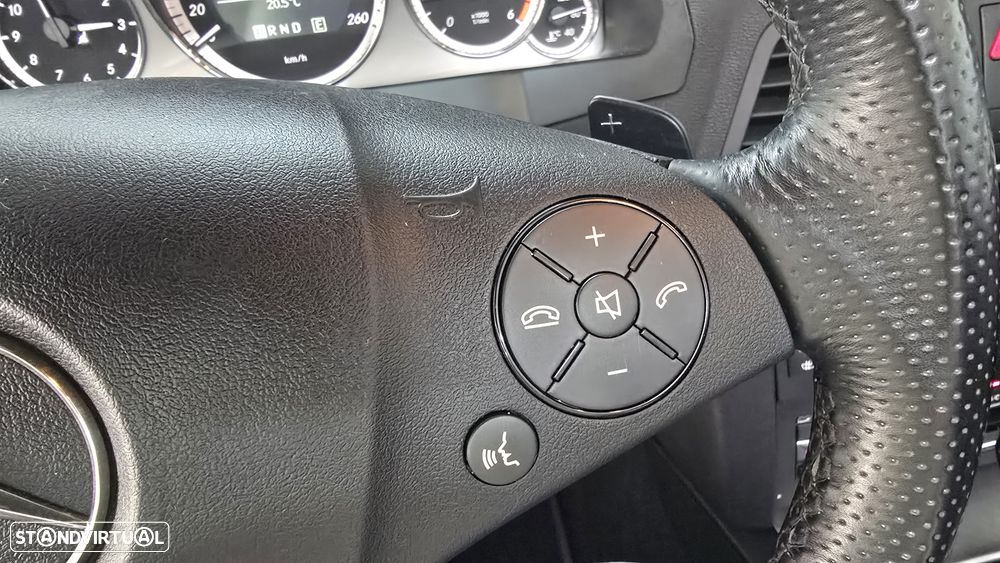 Mercedes-Benz E 250 CDi Avantgarde BlueEfficiency Auto - 25