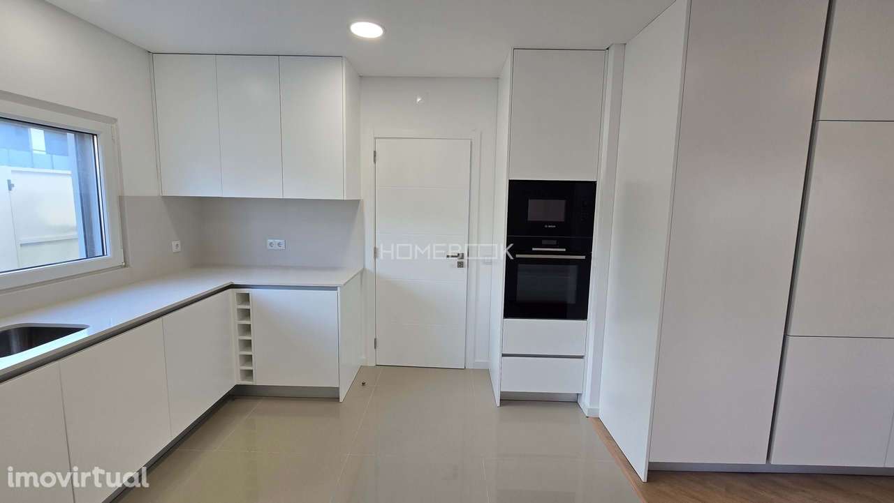 Moradia Isolada T3 com Excelente Exposição Solar e Espaço Exterior – L - Grande imagem: 3/31