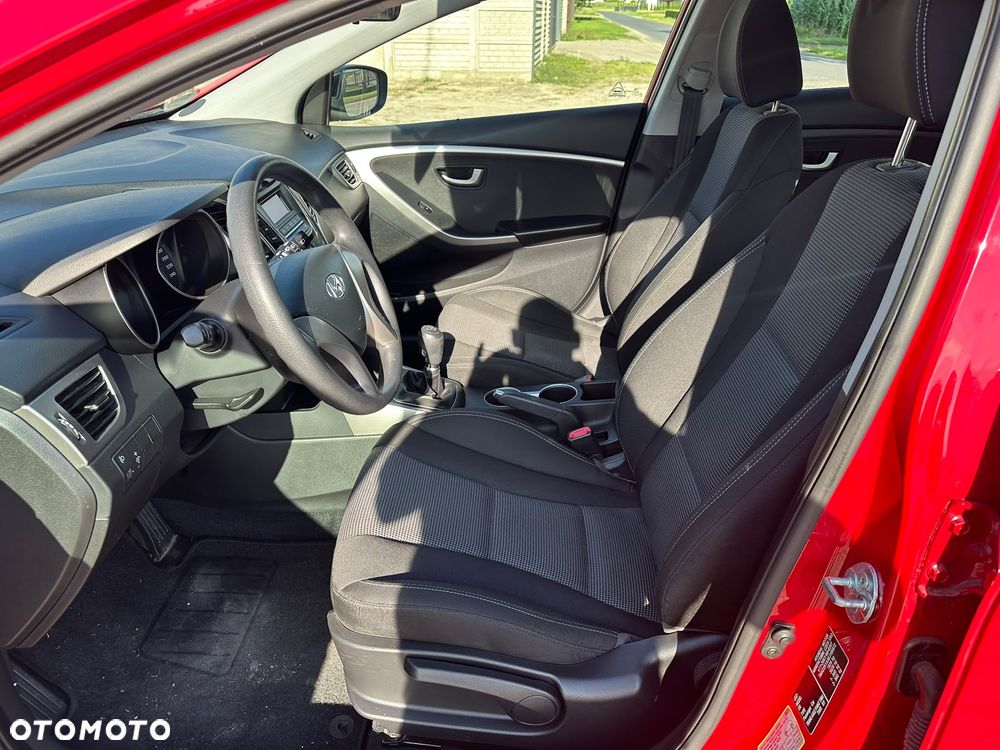 Hyundai i30 blue 1.4 Classic - 9