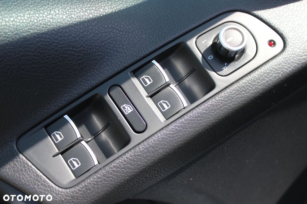 Volkswagen Tiguan 2.0 TDI 4Mot Perfectline R-Style DSG - 36