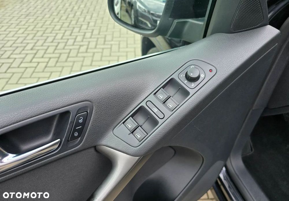 Volkswagen Tiguan - 23