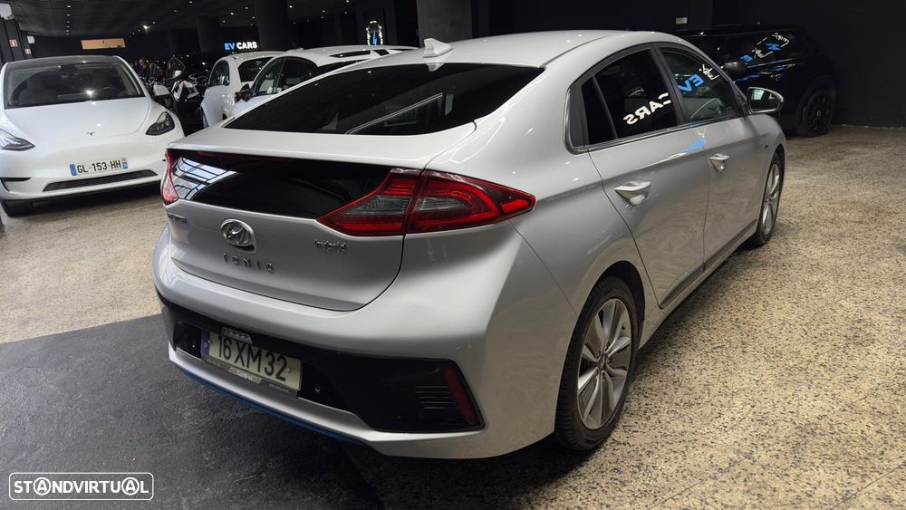 Hyundai Ioniq 1.6 GDI HEV Hybrid Tech - 6