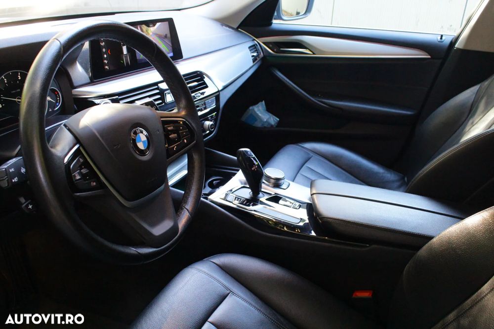 BMW 5 Series 2018 — imagine 13