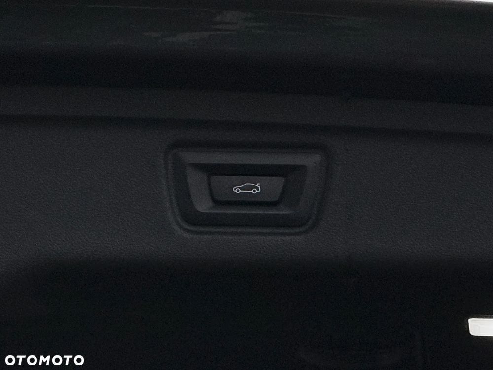 BMW Seria 3 320d xDrive M Sport Sport - 13