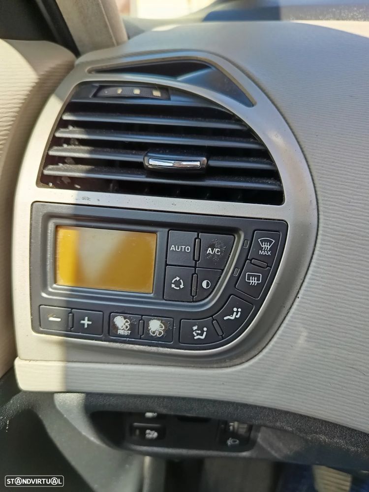 Citroën C4 Grand Picasso 1.6 HDi X - 7