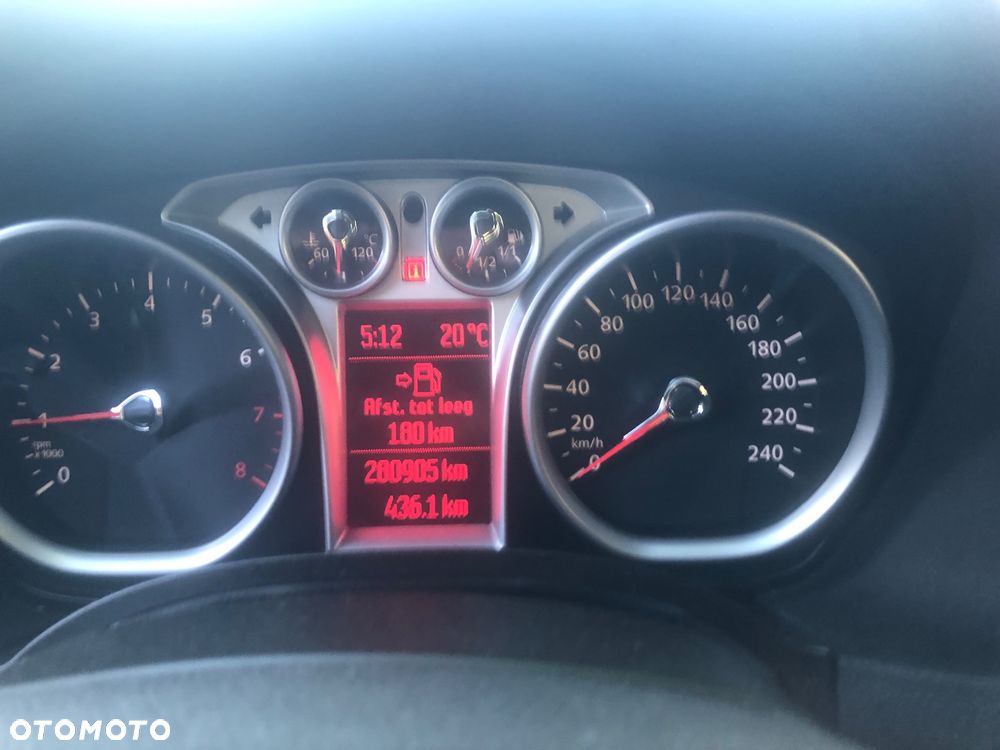 Ford Focus 1.8 FF Platinium X - 20