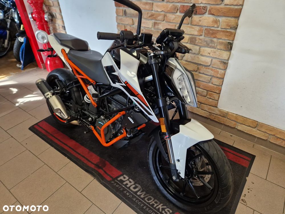 KTM Duke 125