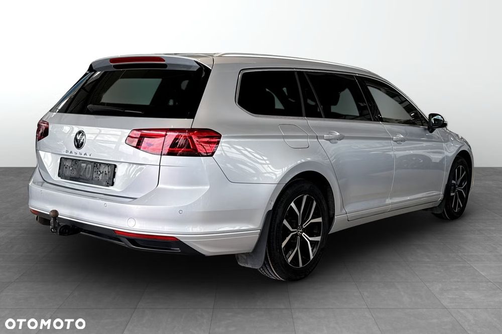 Volkswagen Passat 2022 photo 5