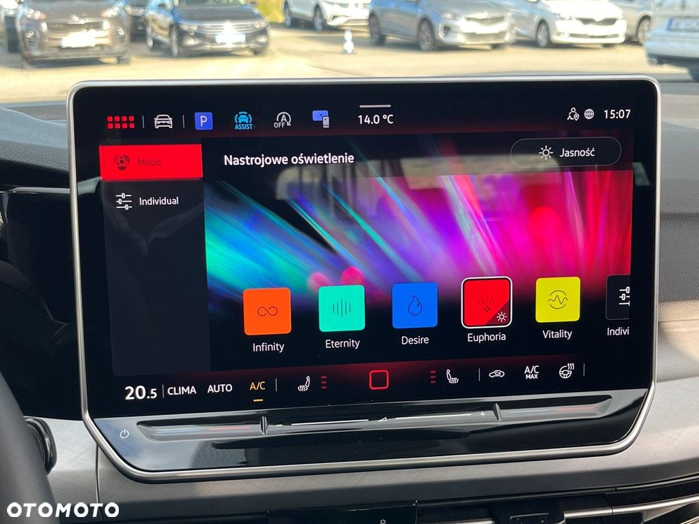 Volkswagen Golf - 15