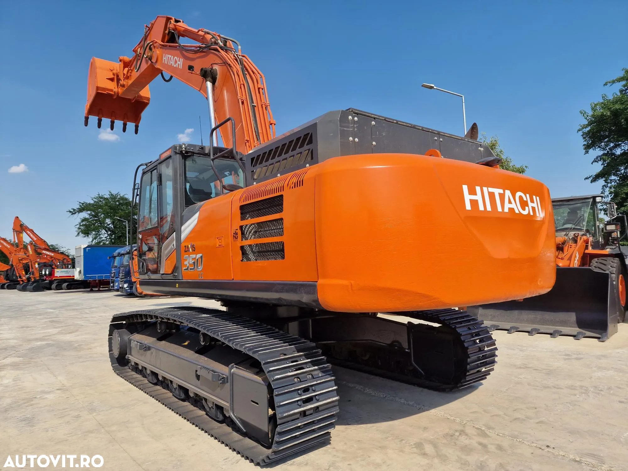 Hitachi ZX350-7, 2020, 9.420h, Cupa 2,2mc NOUA-94.900 Eur+Tva, Masa operationala 26,5t, Consum mediiu 14,1l/h, camera spate, camere laterale, inst picon, AC climatronic, Scaun operator pneumatic, lant 90% ok, STARE FOARTE BUNA, posibil leasing 5 ani-94900Eur - 2