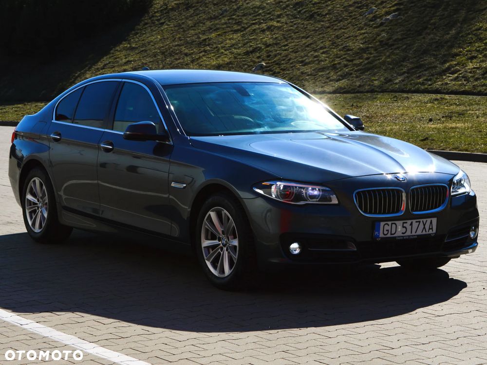 BMW Seria 5 520d xDrive Luxury Line - 3