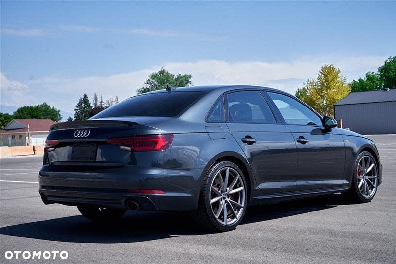 Audi A4 Limousine - 7