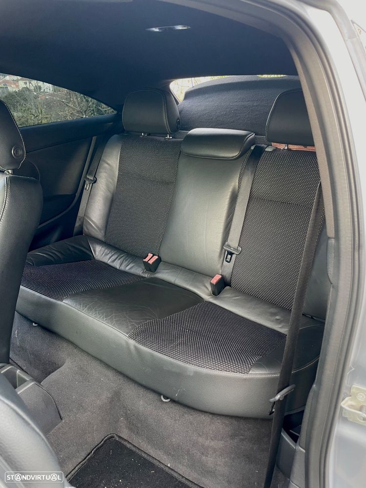 Opel Astra GTC 1.3 CDTI - 13