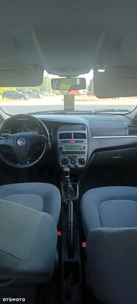Fiat Linea 1.4 Active - 8
