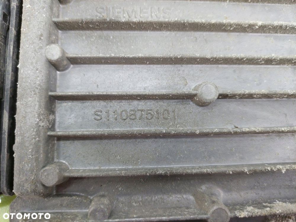 Komputer sterownik silnika Renault Scenic 1,6 16V 8200124318 S118301104 - 2