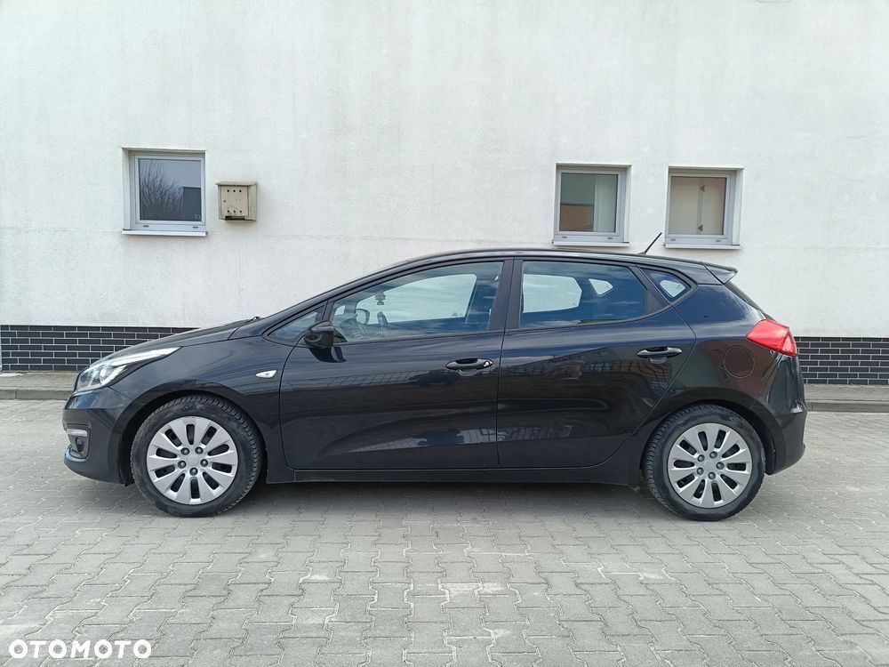 Kia Ceed 1.6 CRDi 115 ISG Vision - 12