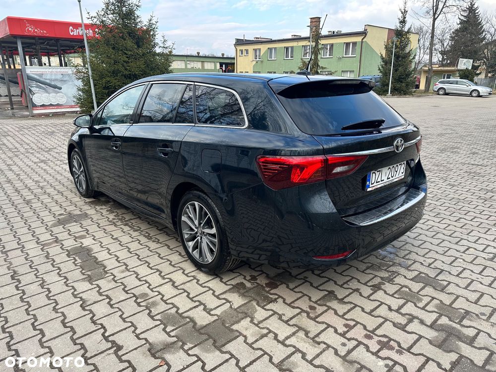 Toyota Avensis Touring Sports 1.8 Edition S+ - 4