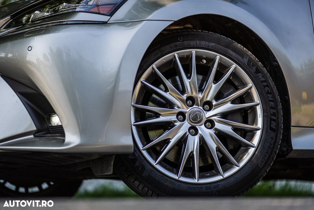 Lexus Seria GS 450h - 30