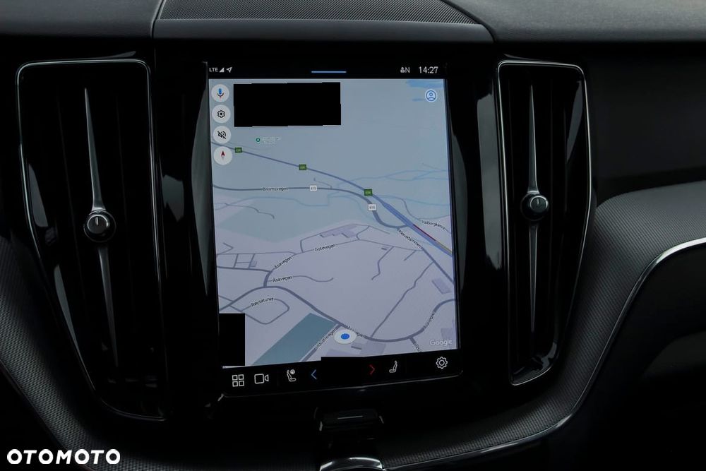 Volvo XC 60 T6 Plug-In Hybrid AWD Plus Dark - 17
