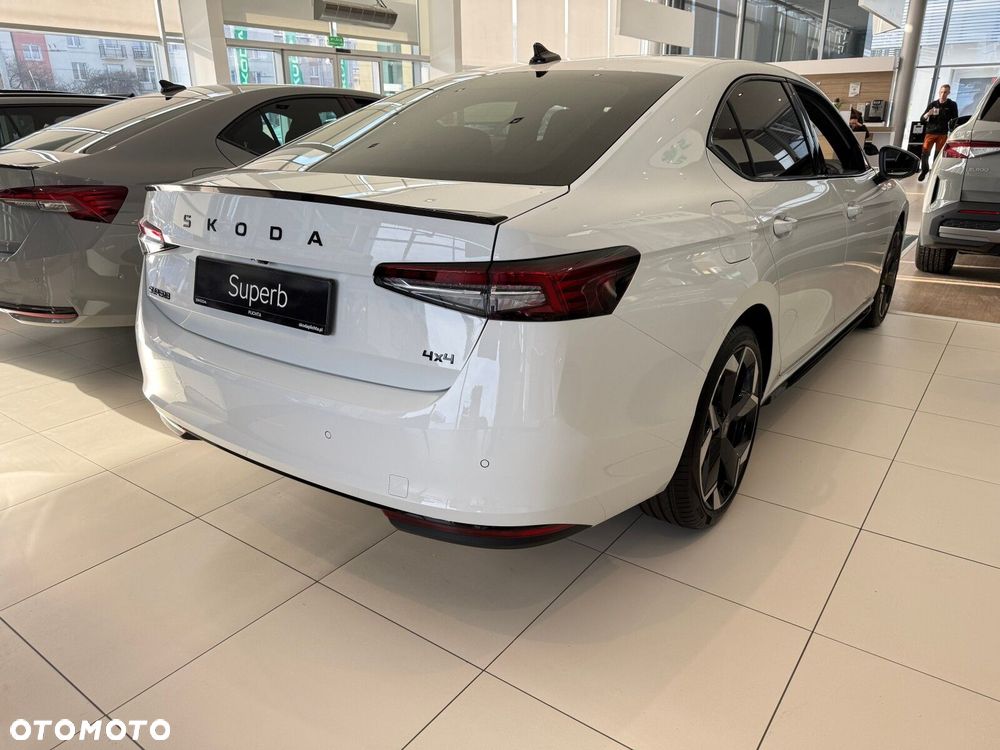 Skoda Superb 2.0 TSI Sportline DSG - 9