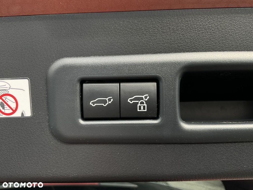 Lexus LBX 1.5 Hybrid Emotion - 30