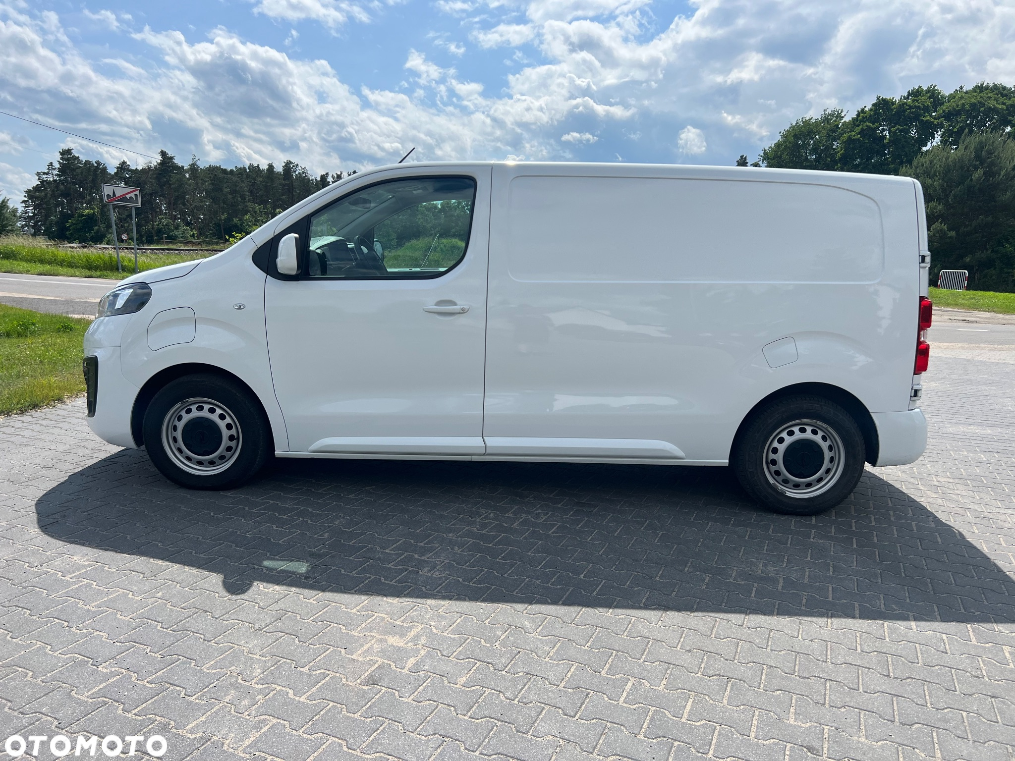 Opel Vivaro - 2