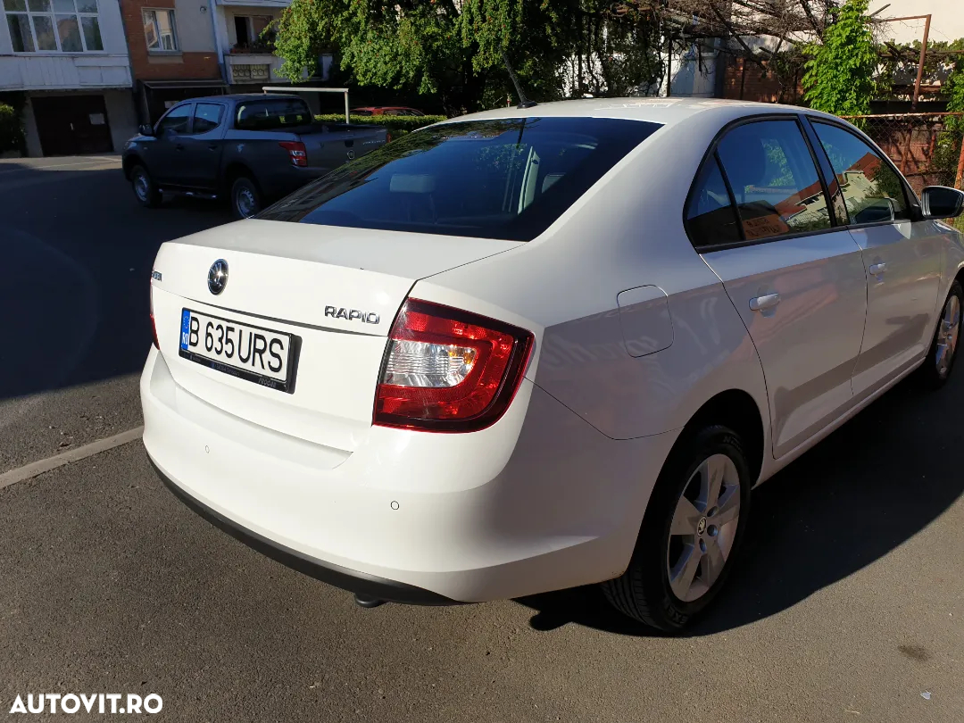 Skoda RAPID 1.4 TDI Ambition DSG - 8
