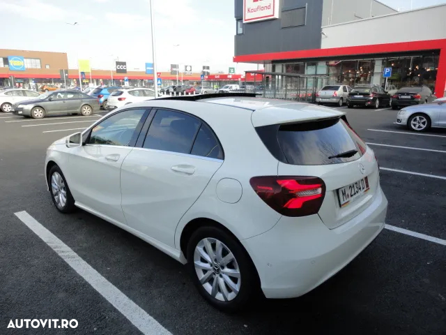 Mercedes-Benz A 180 d 7G-DCT AMG Line - 12