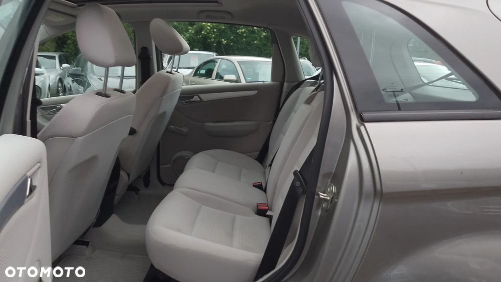 Mercedes-Benz Klasa B 180 CDI Special Edition - 14