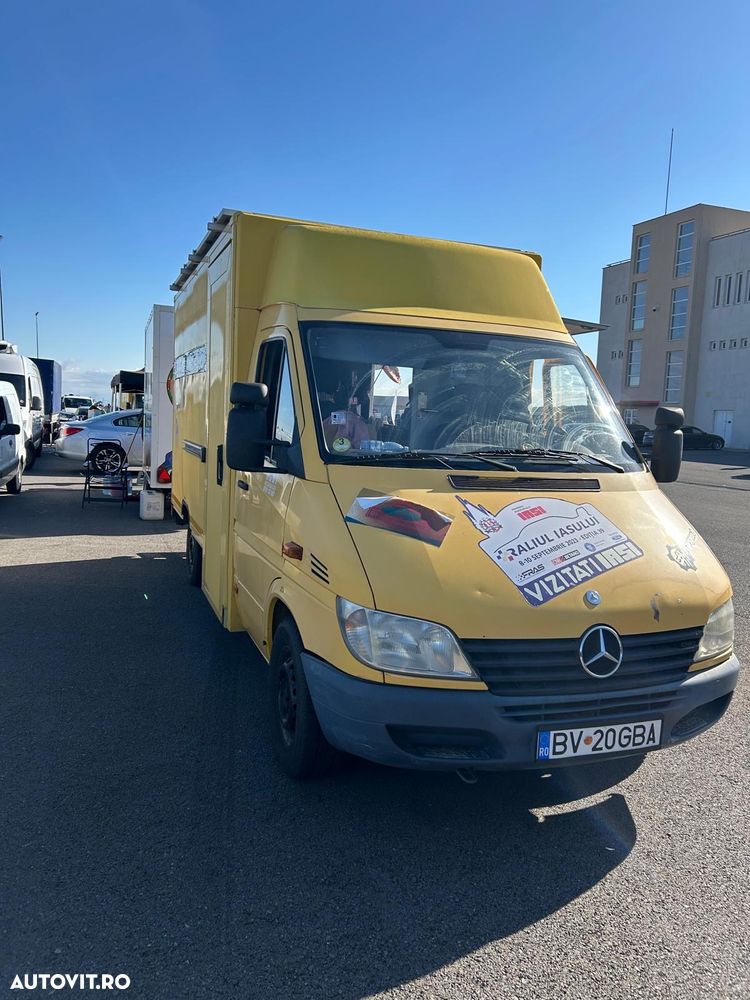 Mercedes-Benz Sprinter - 9