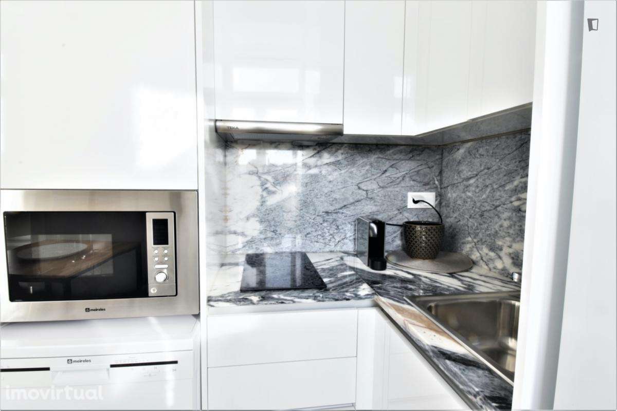 Estúdio - localizado em Baixa Coimbra - Grande imagem: 5/7